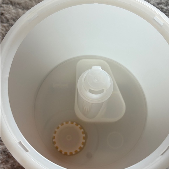 Levoit White Humidifier - Picture 2 of 3
